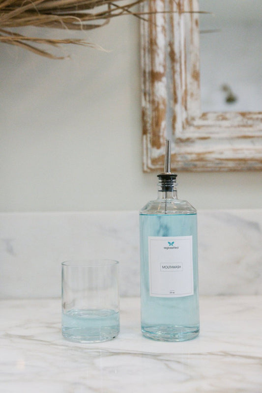 mouthwash & cup - reglassifly