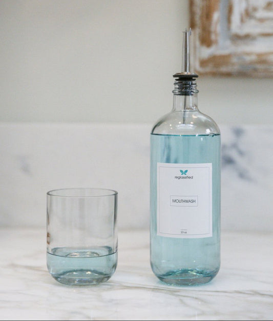 mouthwash & cup - reglassifly
