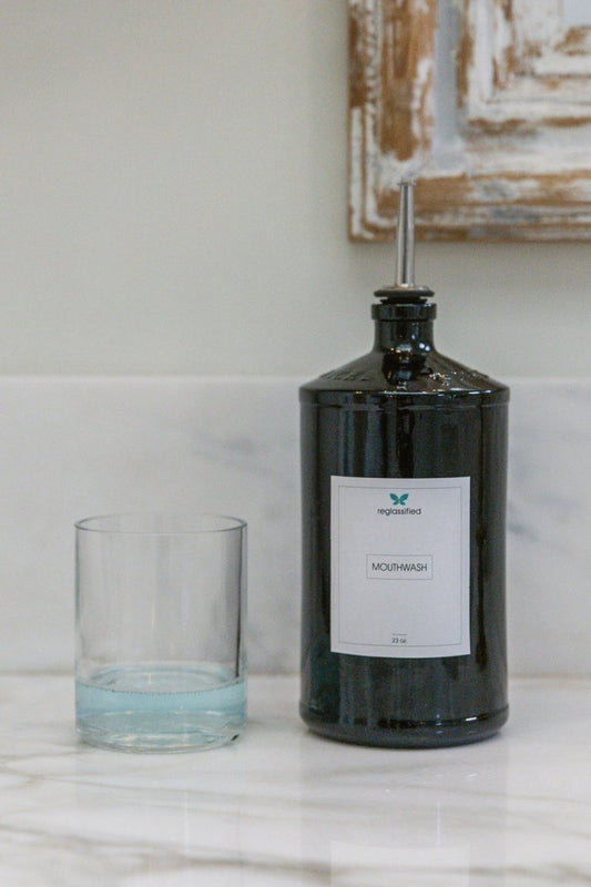mouthwash & cup - reglassifly