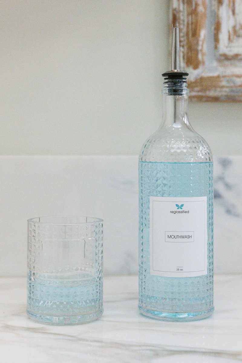 mouthwash & cup - reglassifly