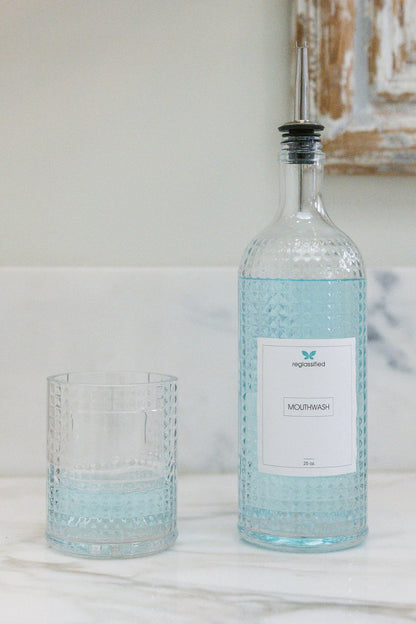 mouthwash & cup - reglassifly