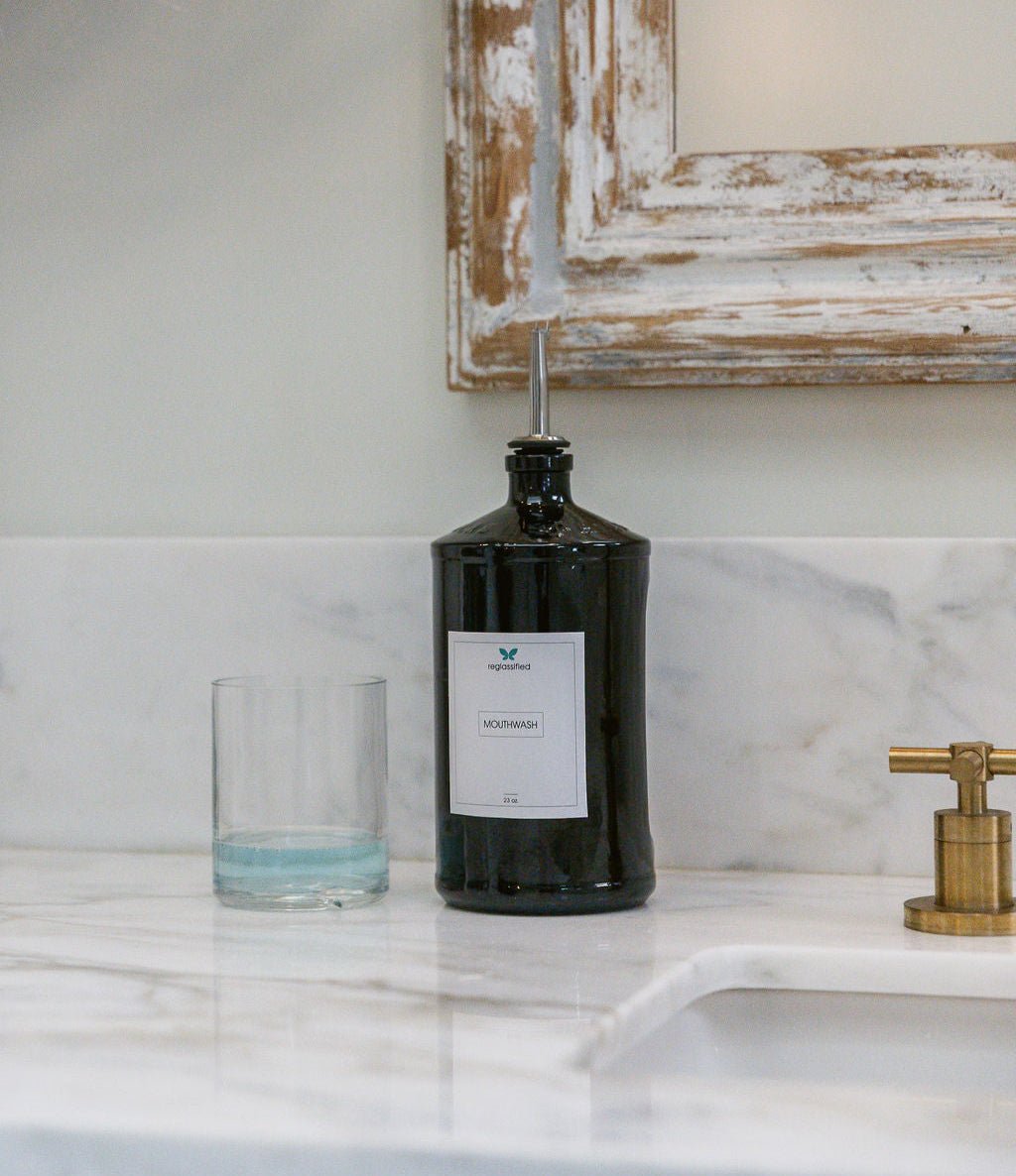 mouthwash & cup - reglassifly